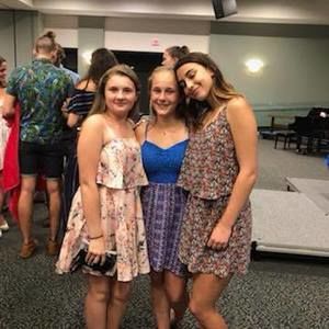 Meet your Posher, Camille